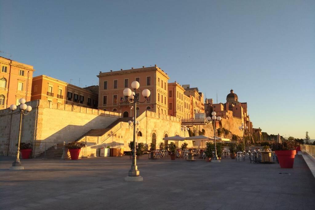 Cozy In The Center With Terrace Appartamento *
